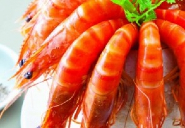 Tôm hấp nước dừa