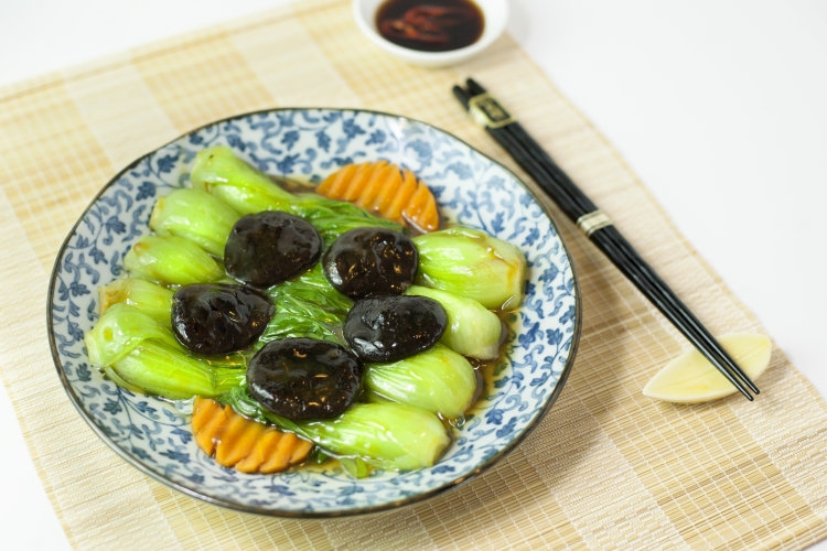 Cải Xào Nấm Đông Cô