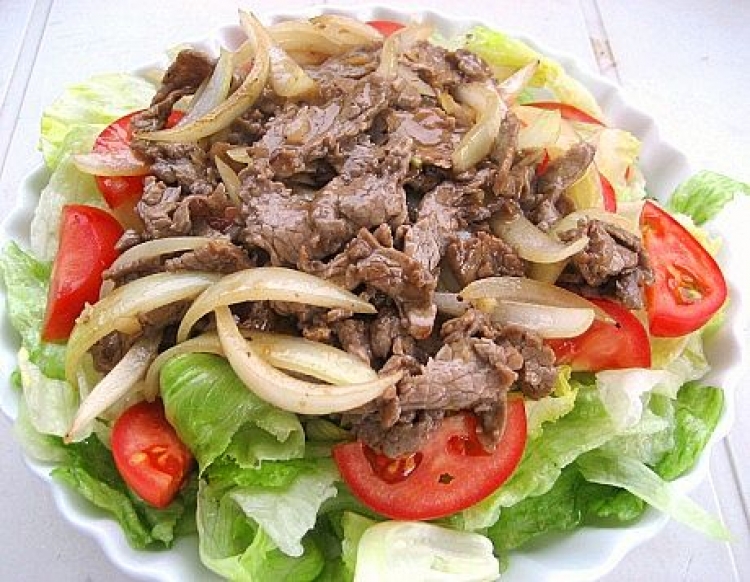 BÒ XÀO HÀNH TÂY