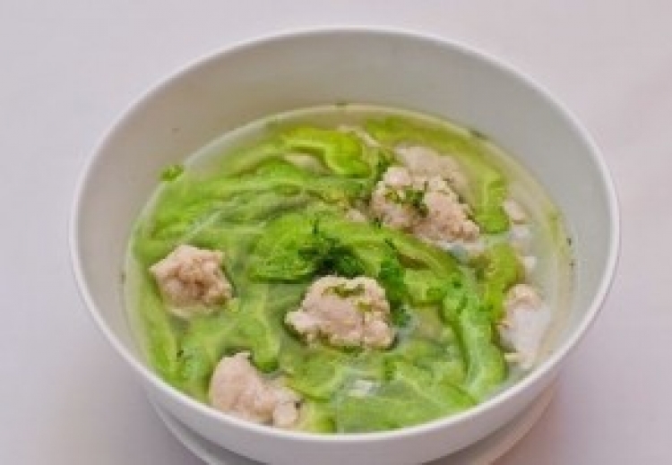 Canh khổ qua bào cá thác lác